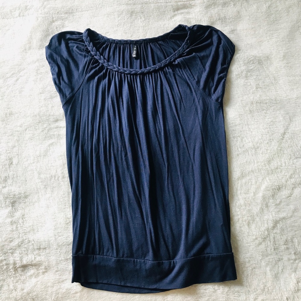 Navy Top - Picture 2 of 4